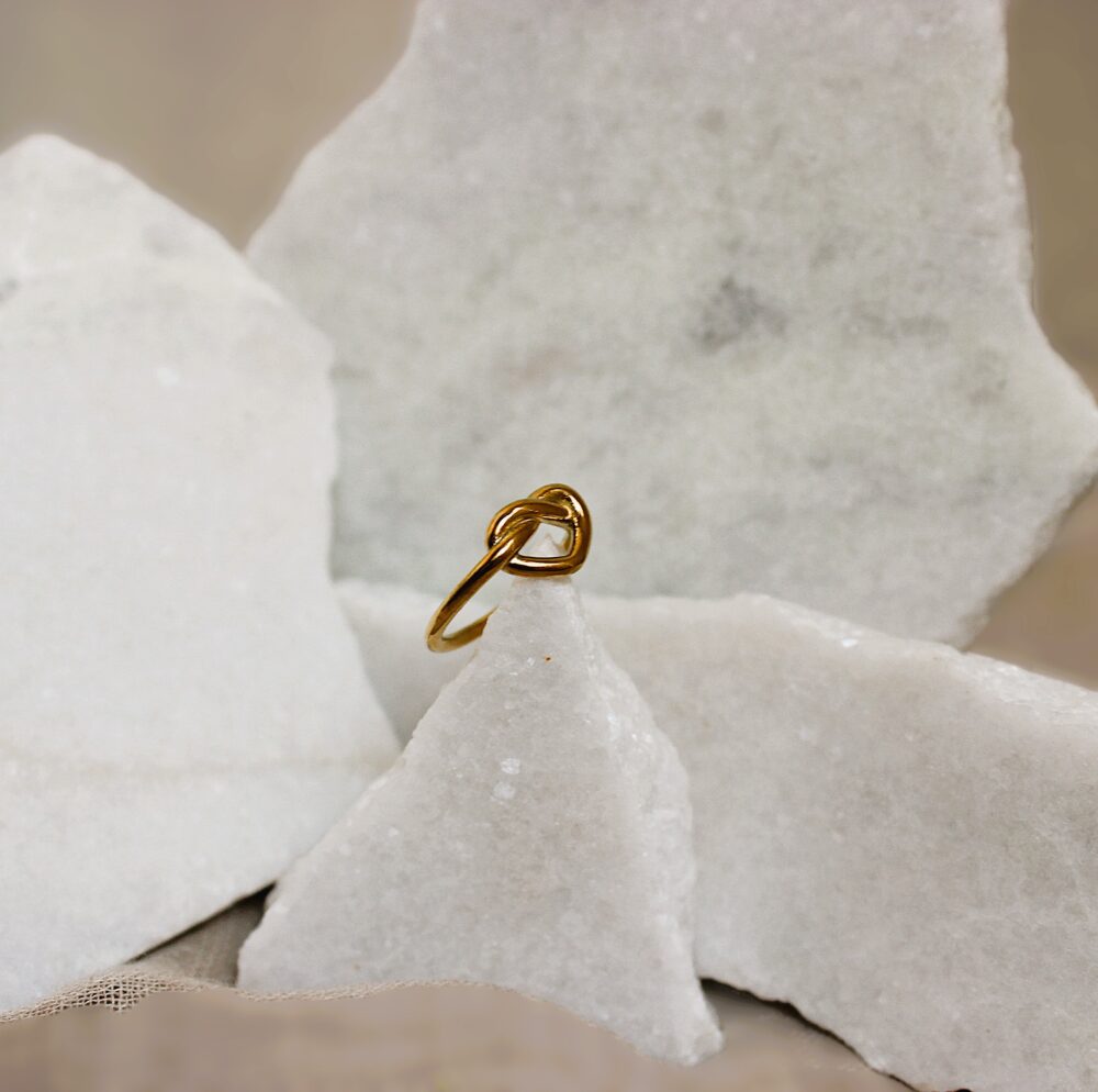 Heart knot Ring
