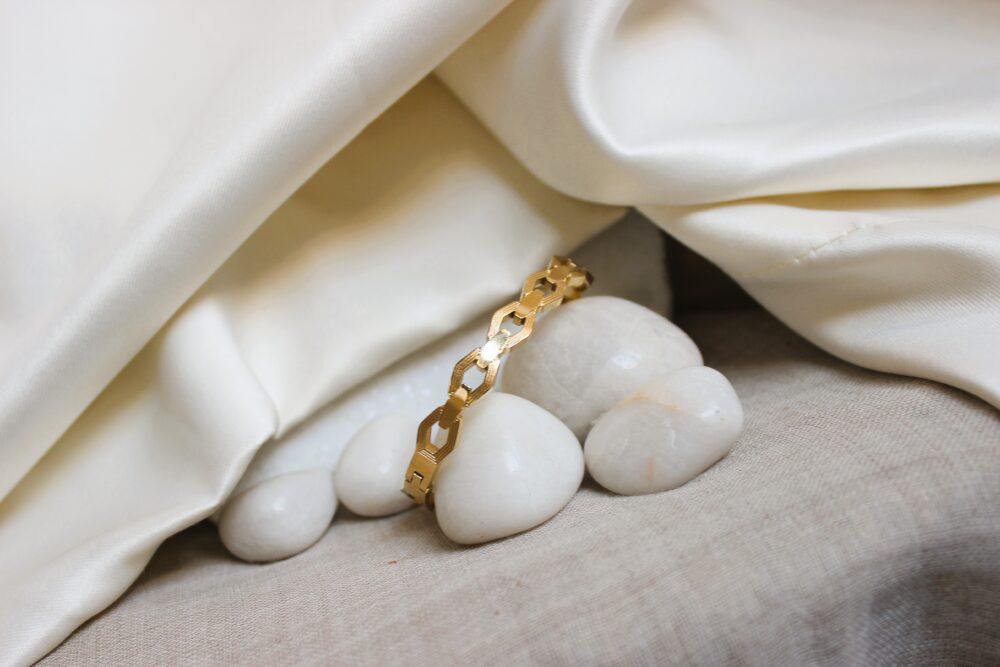 Chunky Curb Style Bracelet - Image 2