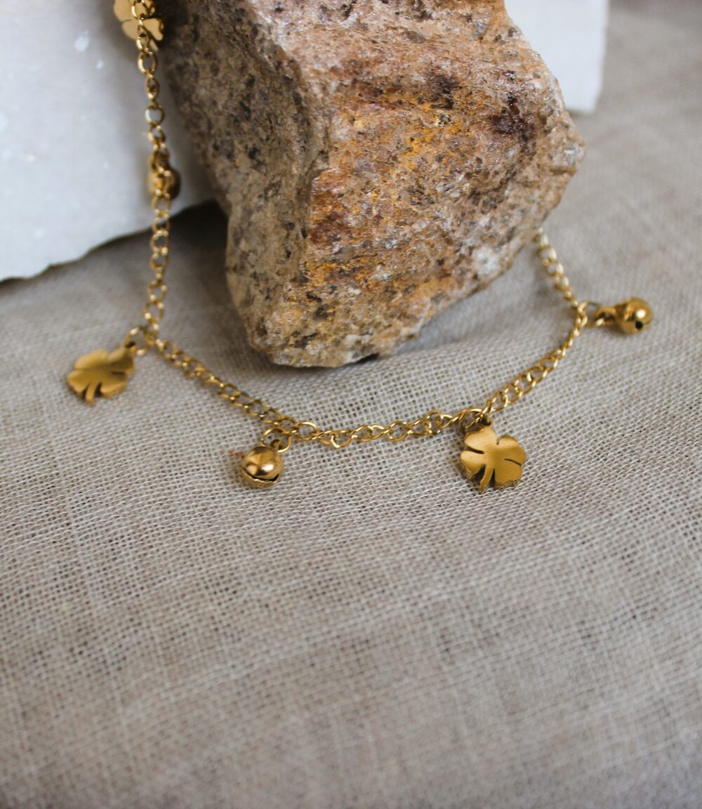 Golden flower bracelet - Image 2