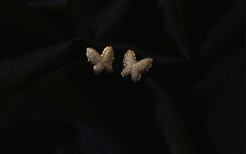 Butterfly studs