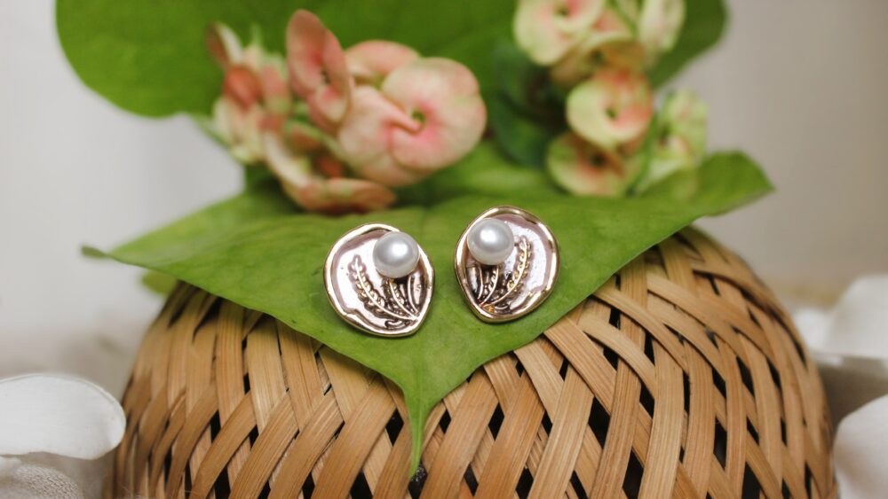 Pearl Bloom Studs (Wine) - Image 2